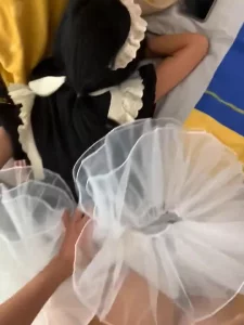 女仆装双马尾白袜母狗对镜后入 - 91视频|91自拍|国产自拍