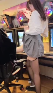 超级刺激网吧勾引陌生人！ - 91视频|91自拍|国产自拍